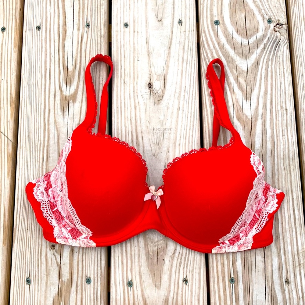 Victoria’s Secret Demi 38C